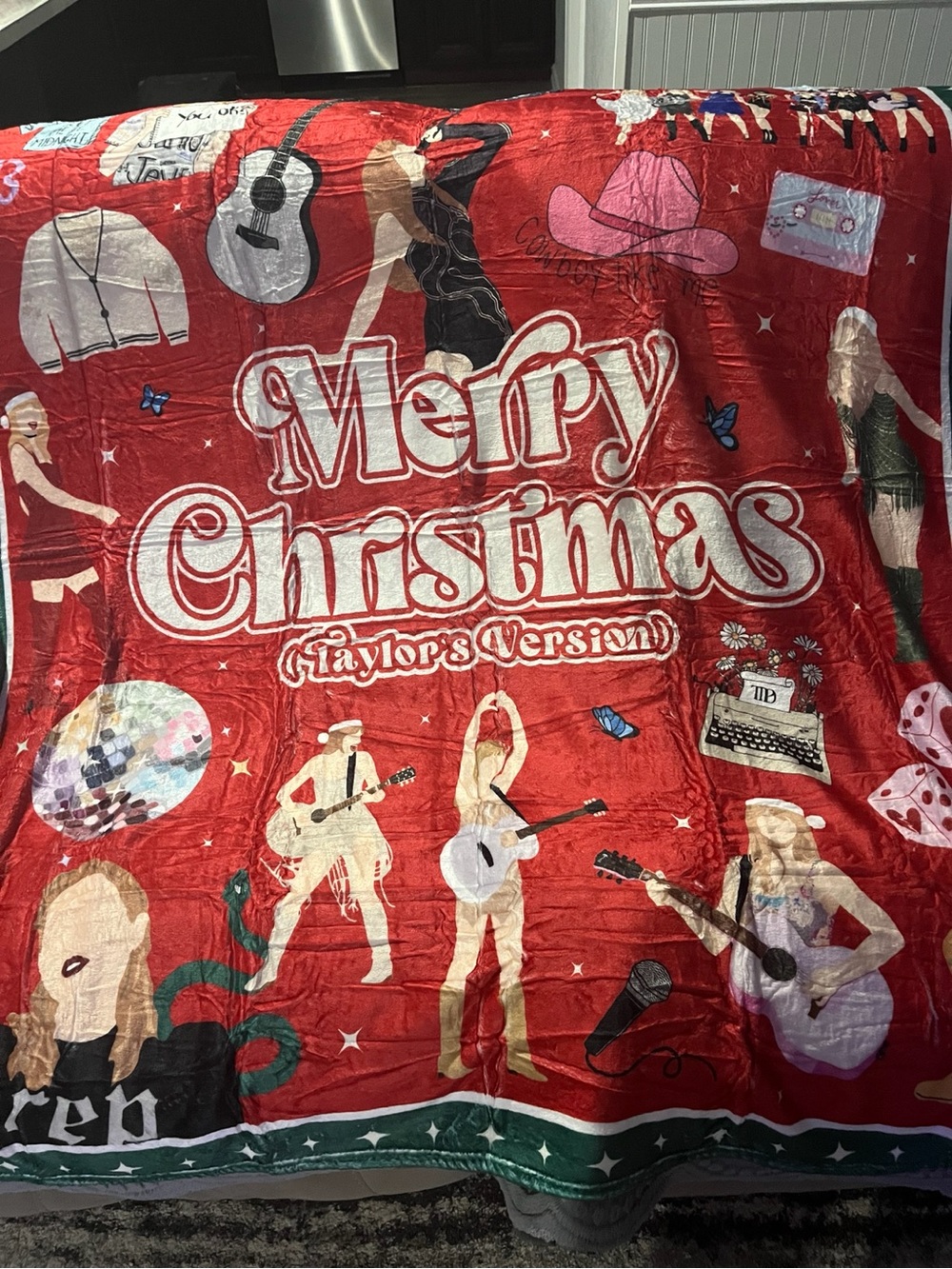 Swiftees Merry Christmas HolidayTaylor Swift Throw Blanket - Red